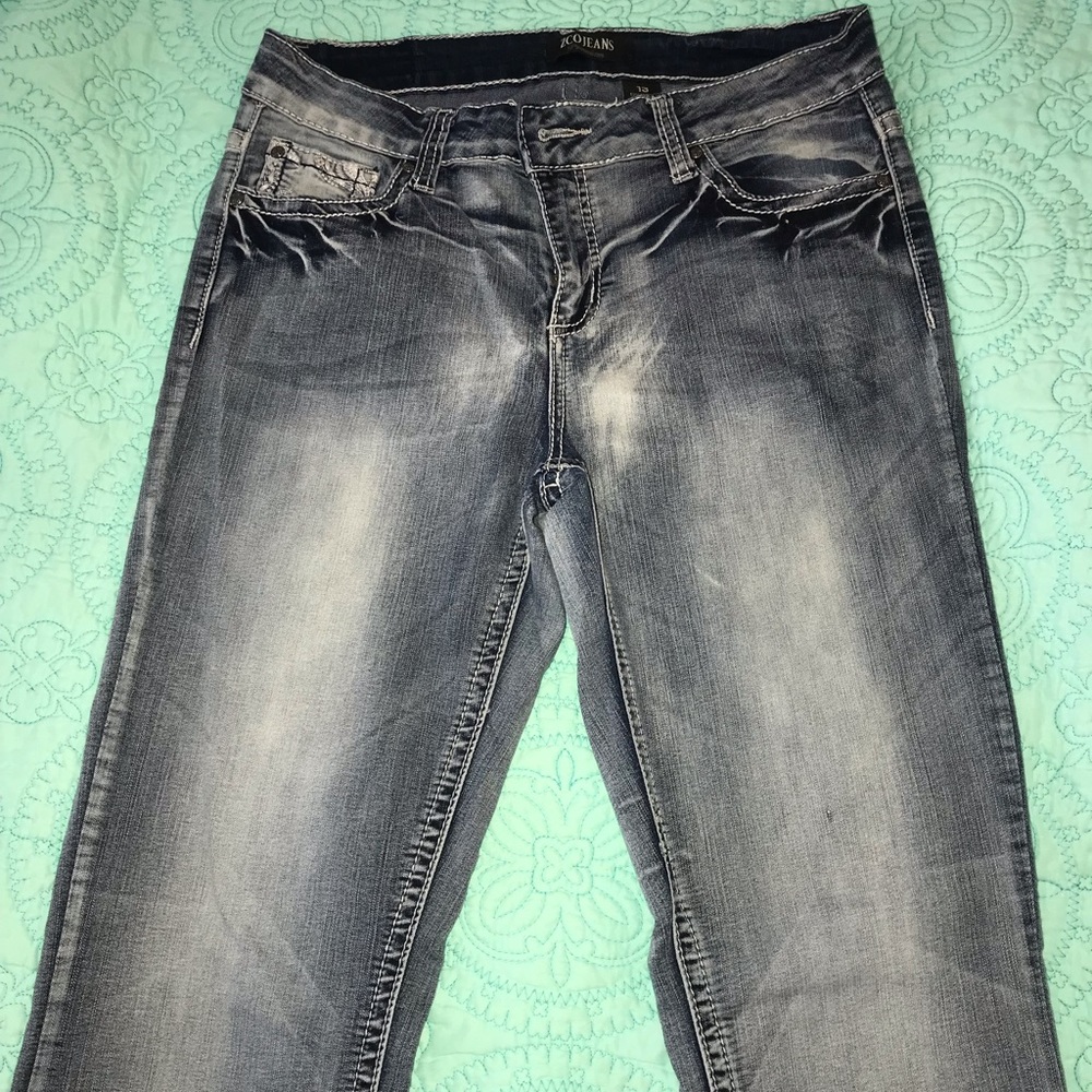Juniors jeans